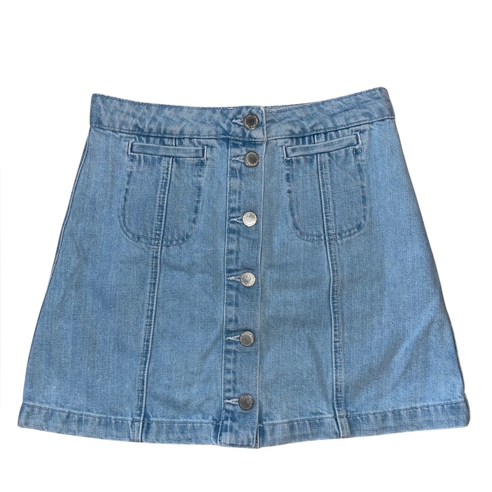 TopShop jean skirt - button down - size 6 👖 💙